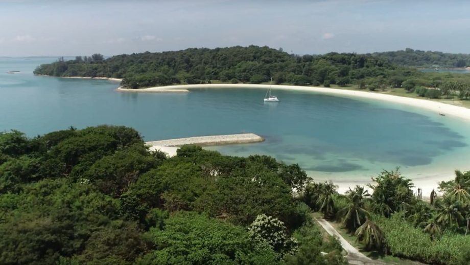 Man missing after collision between pleasure craft and supply vessel off Southern Islands Man missing after collision between pleasure craft and supply vessel off Southern Islands