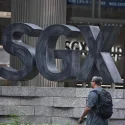 Singapore stocks fall amid regional decline
