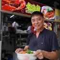 Fomer actor Huang Yiliang turns fishmonger and hawker