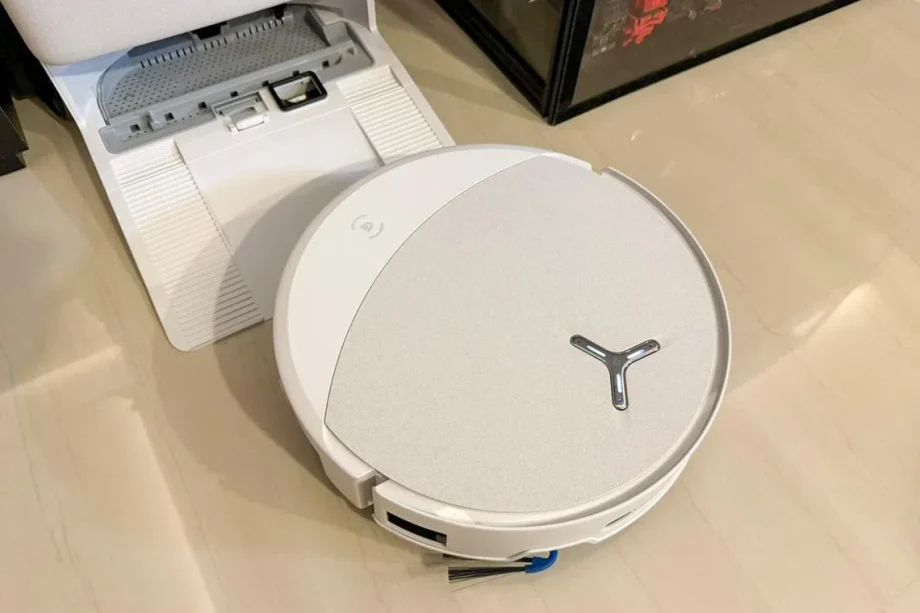 Ecovacs Deebot T90 Pro Omni review: Quirky navigation, but worth it for the mopping