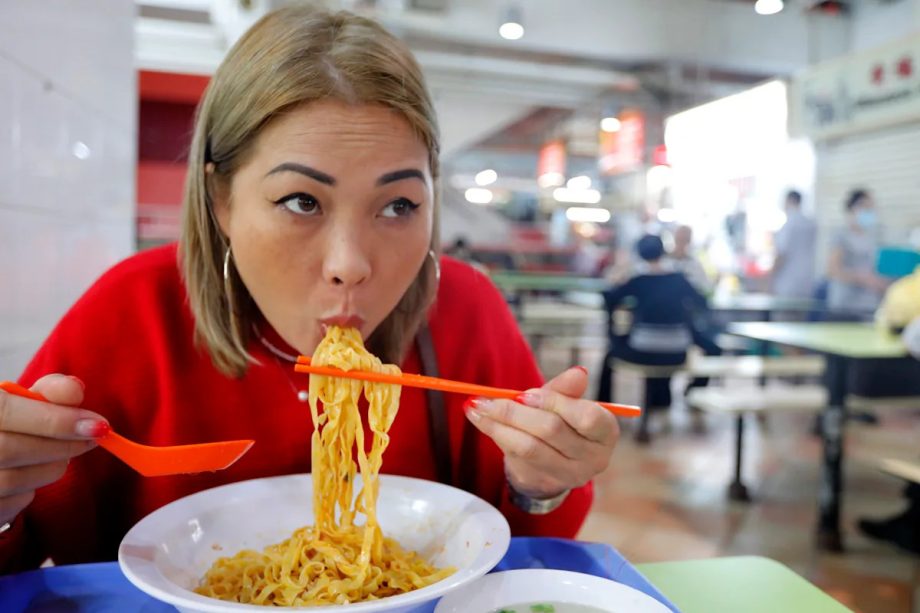 YAHOO POLL: Can Singapore’s hawker culture survive without raising prices?