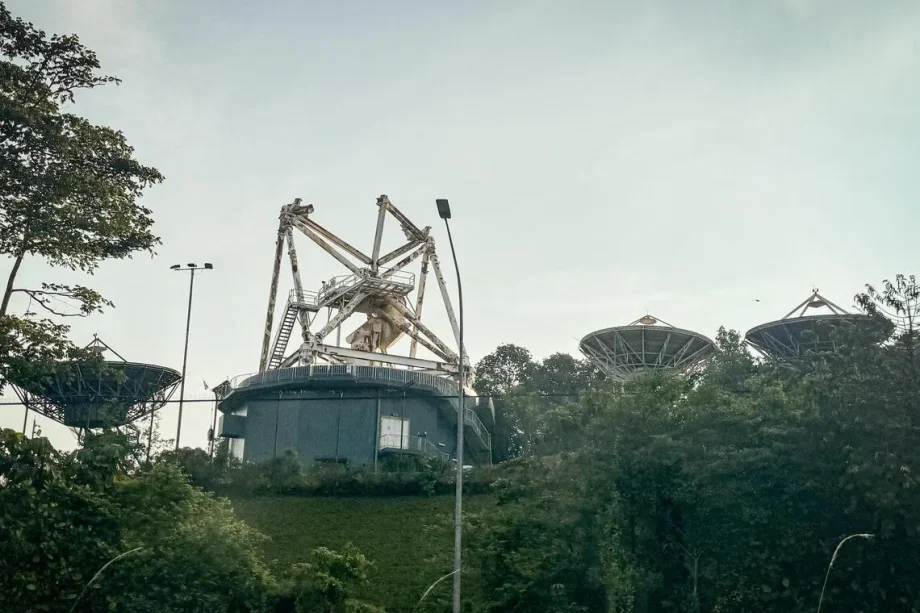 Two iconic satellite dish antennas along BKE dismantled