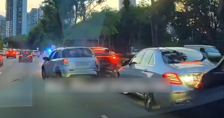 Cars switch lanes to tailgate Traffic Police patrol car on CTE, end up in multi-vehicle crash, Singapore News