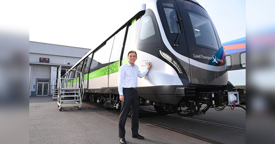 New train for Cross Island Line gets first public reveal by Jeffrey Siow, Singapore News New train for Cross Island Line gets first public reveal by Jeffrey Siow, Singapore News