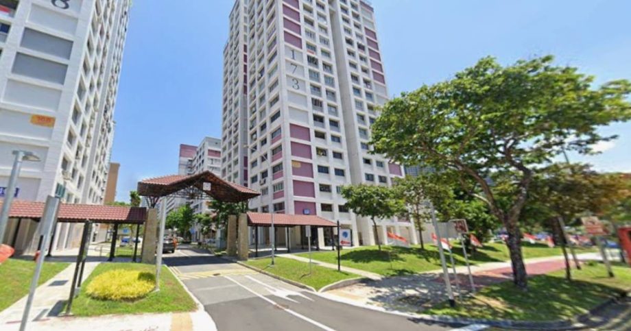 Inauspicious or harmless? Bishan residents divided over funeral flyers left outside homes, Singapore News Inauspicious or harmless? Bishan residents divided over funeral flyers left outside homes, Singapore News