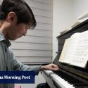 South Korean pianist whose right hand was paralysed now wows crowds with just his left