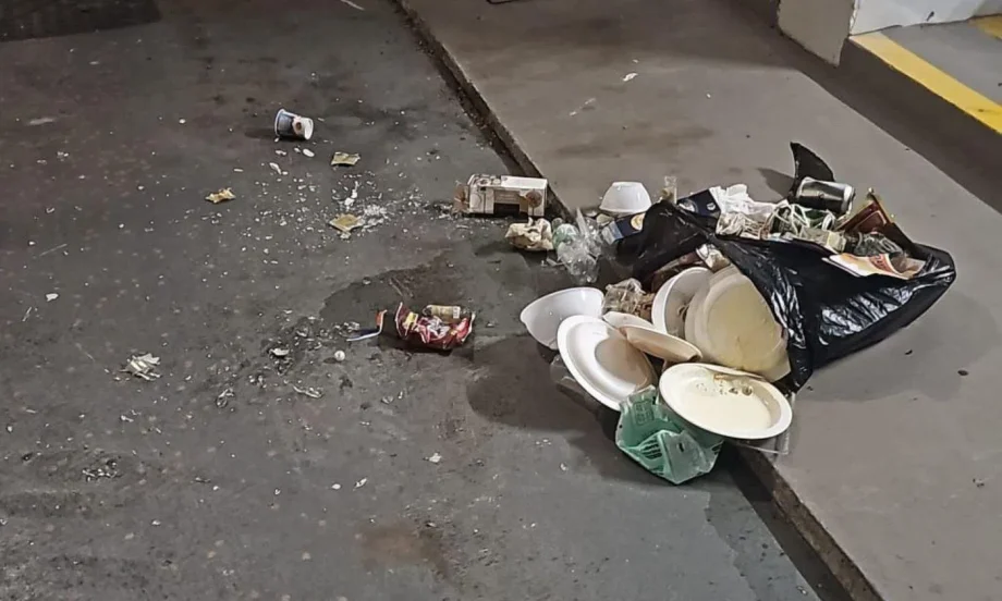 Glass bottles, rubbish allegedly thrown from CCK block narrowly misses child: ‘One step closer and she’d be hit’ Glass bottles, rubbish allegedly thrown from CCK block narrowly misses child: ‘One step closer and she’d be hit’