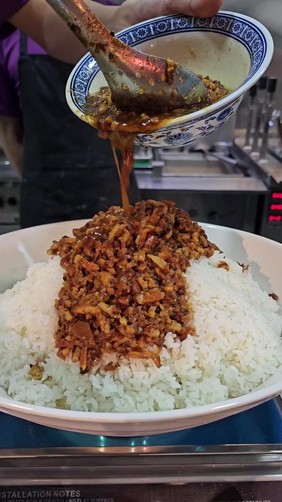 @zermattneo 6KG braised pork rice challenge at @fengfoodsg! For those that wanna…