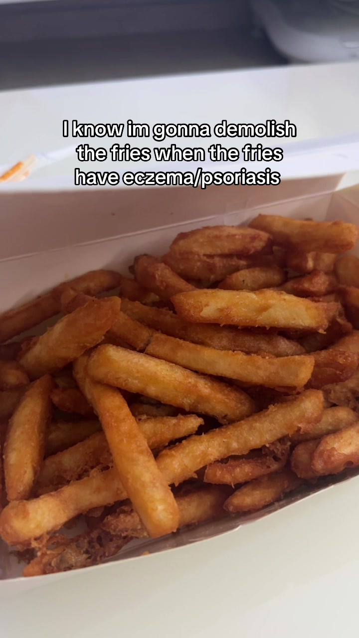 @ariyakult best fries in ALL of Singapore suckas #fyp #food #fries #mukbang #sg …