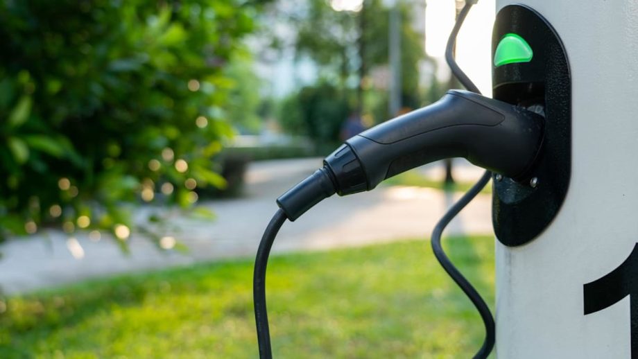 Petrol price surge isn’t enough to make Singapore drivers switch to EVs, say car dealers