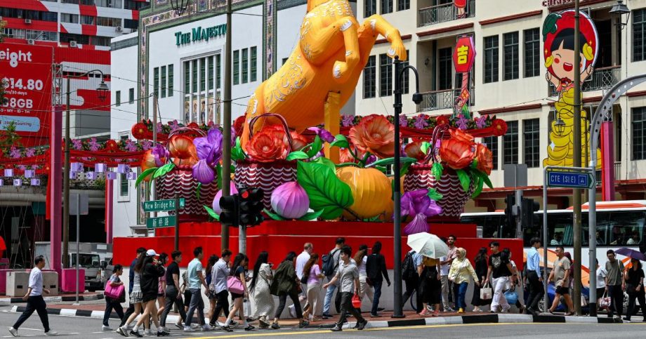 Singapore To Take In 70,000 New Citizens & PRs A Year As Fewer Locals Marry And Have Kids