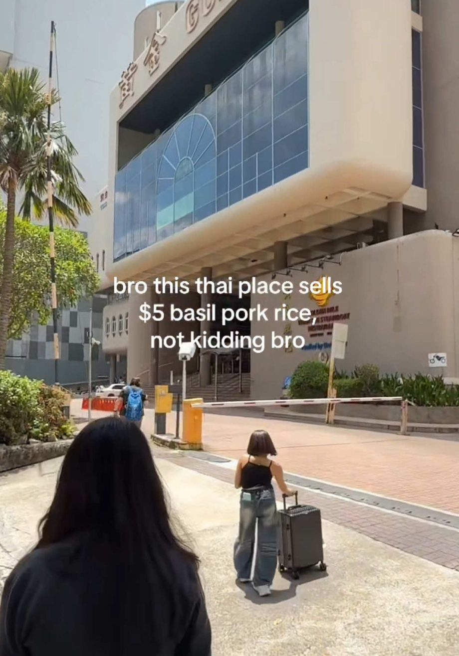 @rixh.ellee and thats why golden mile is goated  #fyp #sgtiktok #singapore #thai…