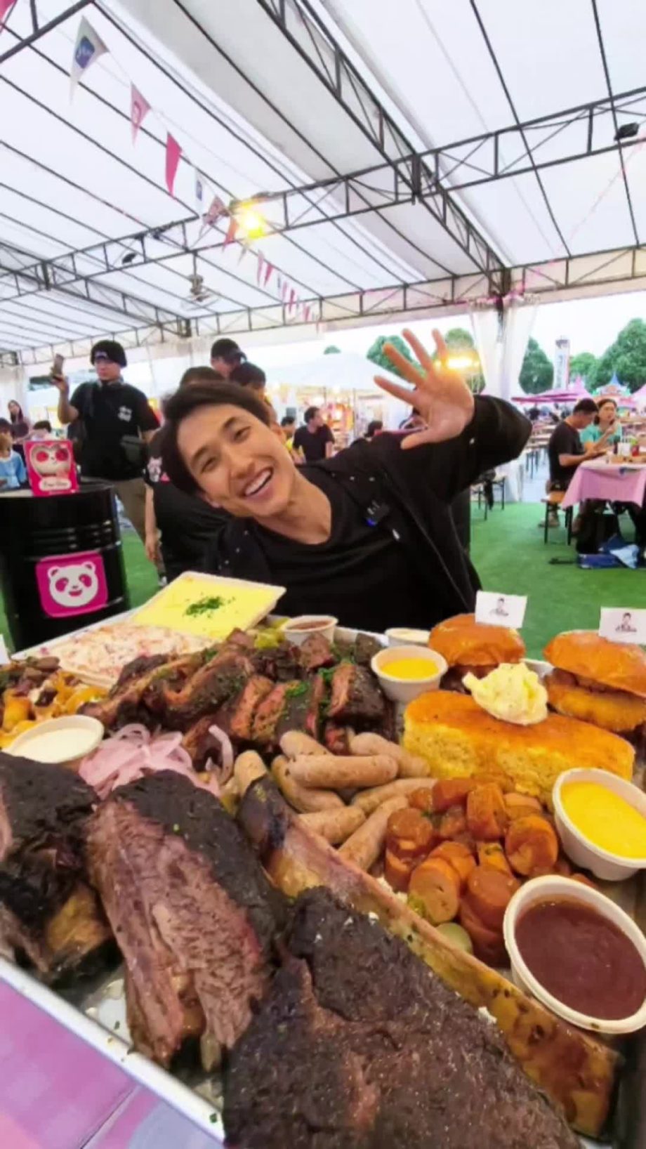 @zermattneo 7kg TEXAS BBQ platter in just 40 minutes! Big thanks to the legends …