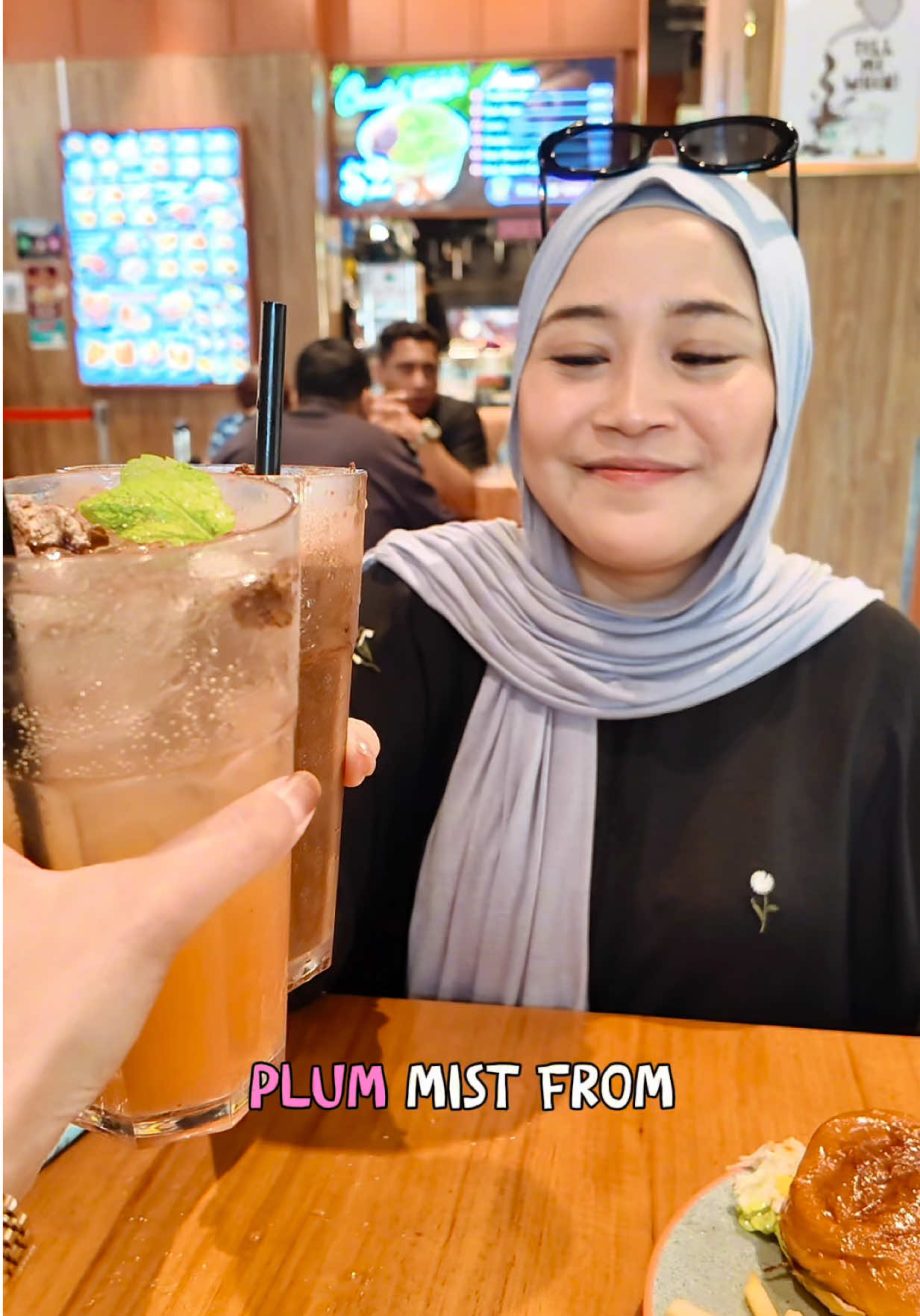 @thecoffeehoodandteahall we heard this coffeeshop is the best makan spot… so we …