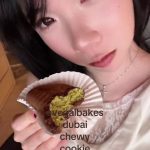 @vellezy Idk why i look like that when I eat… but evegalbakes is GOATED!! #dubai…