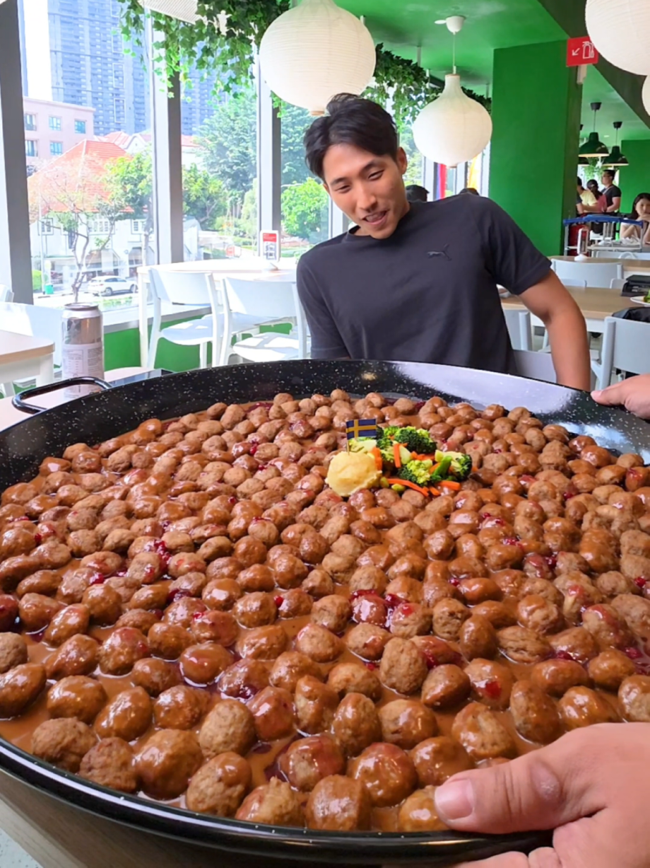 @zermattneo 400 IKEA meatballs eaten in an hour! I wanted to say it’s no big dea…