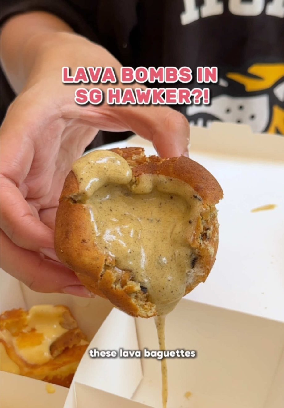 @eatbooksg We visited SG’s only lava baguette stall! Other flavours on their men…