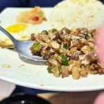 @jeethehungrytraveler Another Filipino stall? Not really!!   Momma’s Pizza & Ric…