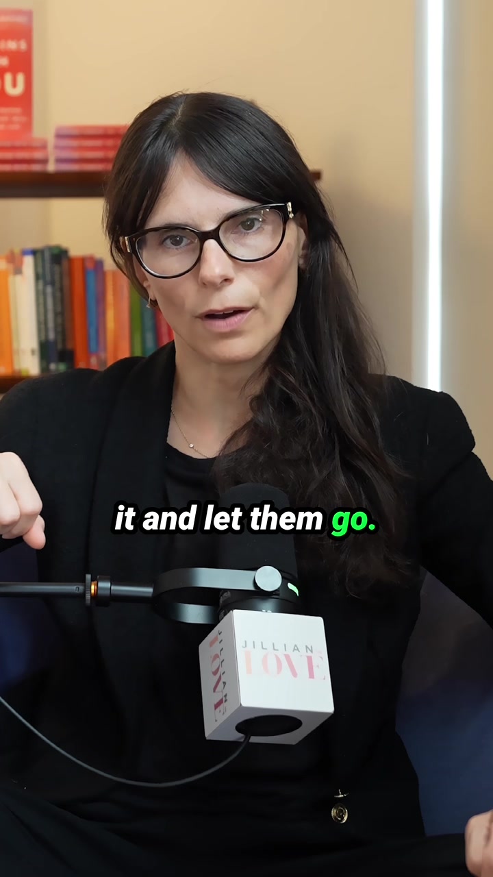 @jillian.turecki NEVER CHASE ANYONE. #relationships #relationshipadvice #datinga…