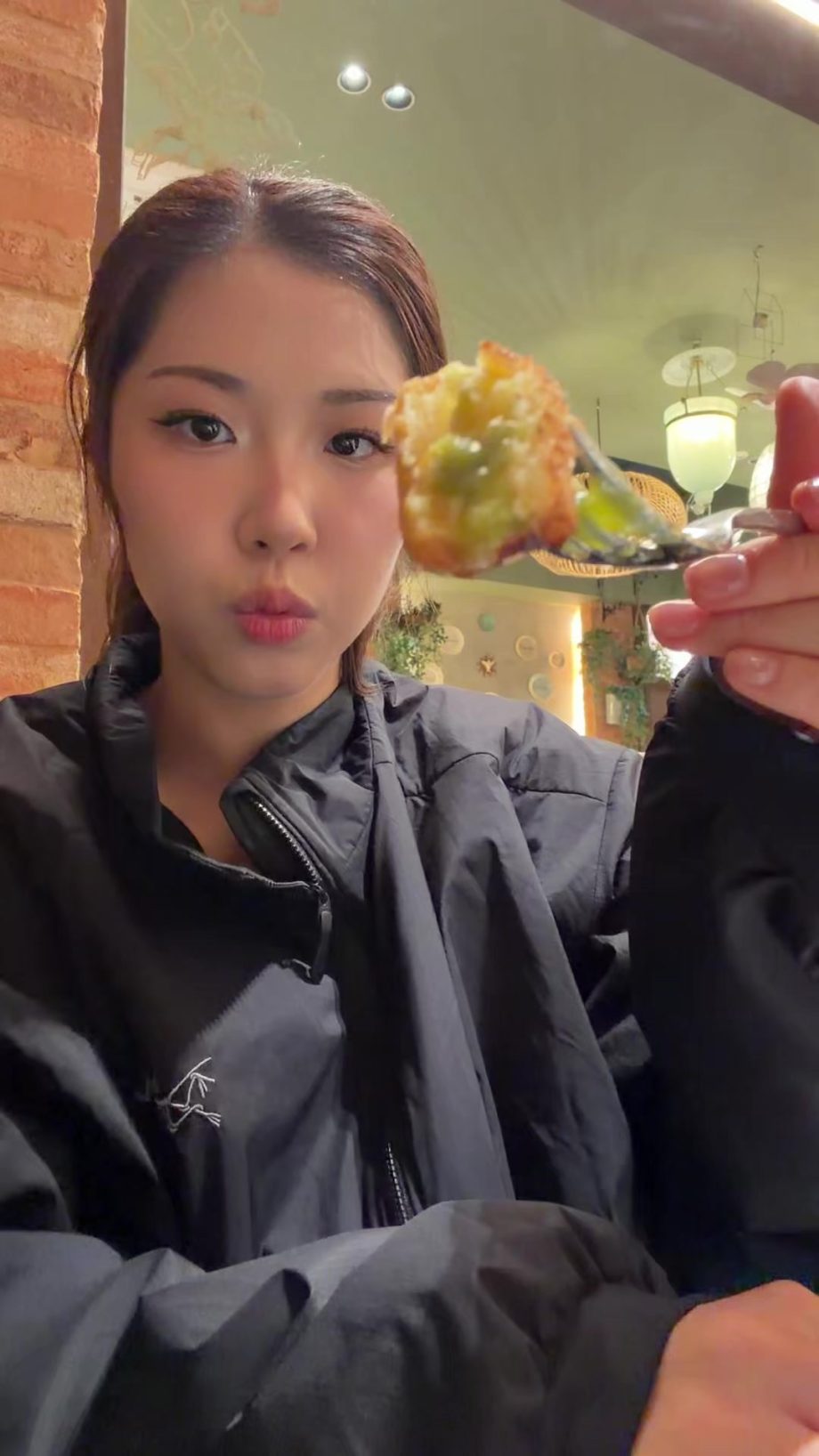 @tian.liu day 1 in singapore! #fyp #singapore #travel #food #asian  …