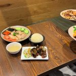 @hungryjunho Come have delicious Singaporean food with me!   They have delicious…