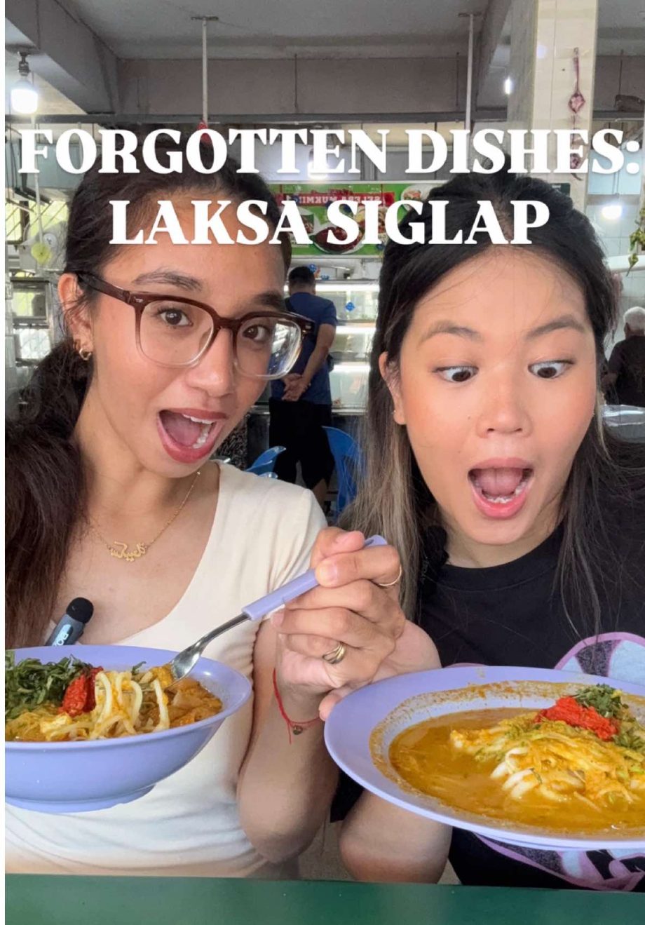 @twohungrygurls We found an ALMOST forgotten dish in Singapore at Warung Sutami,…
