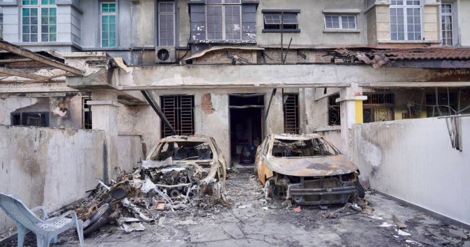 Singaporean loan sharks allegedly petrol-bomb Malaysia home, fire spreads to 3 houses, Singapore News