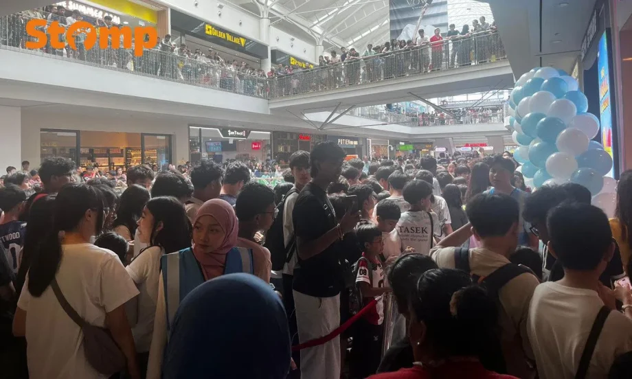 SGFR Store opening sparks long queues at Jurong Point