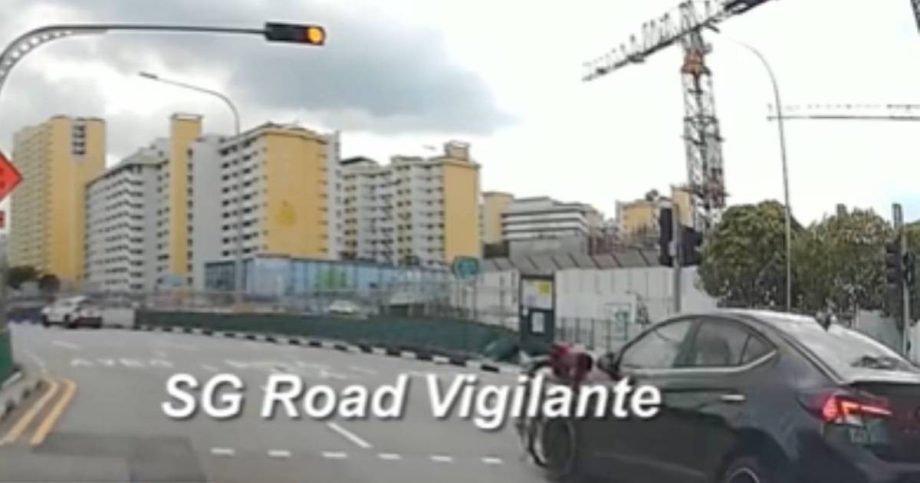 Boy, 9, sent flying after being hit by car driven by 74-year-old who allegedly ran red light in Ang Mo Kio, Singapore News