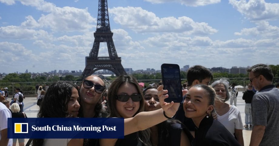 Checklist tourism is on the rise as travellers prioritise selfies over ‘real stories’