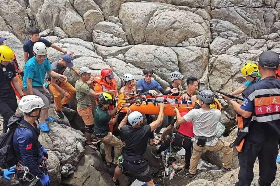 Singaporean man hospitalised in Taiwan after falling from Dragon Caves rock climbing area