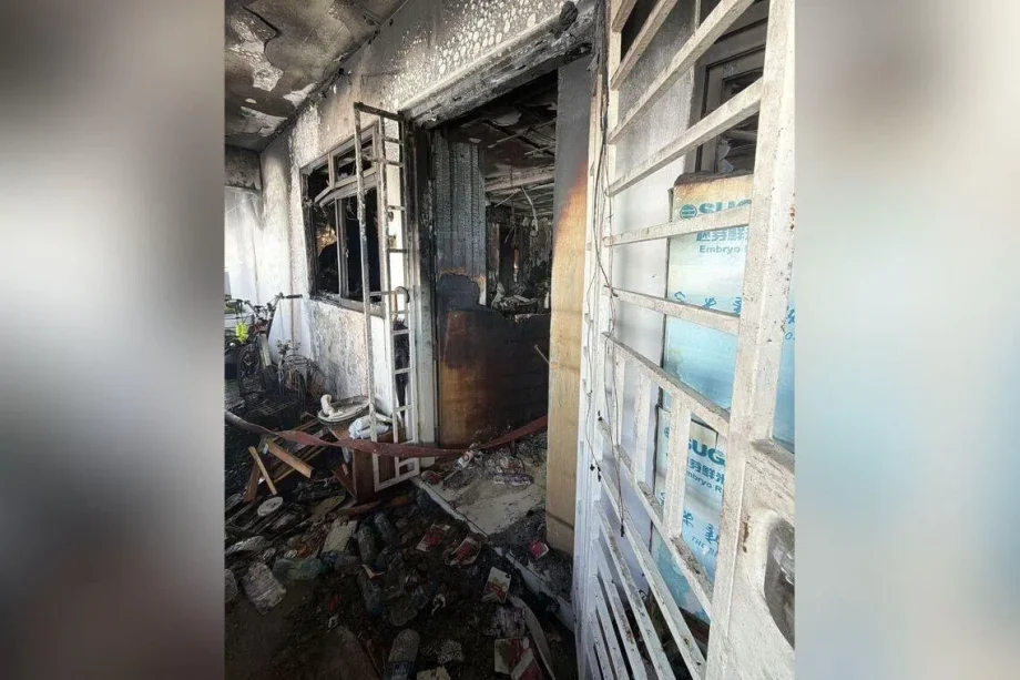 Firefighter among 2 taken to hospital after fire in Tampines HDB flat Firefighter among 2 taken to hospital after fire in Tampines HDB flat