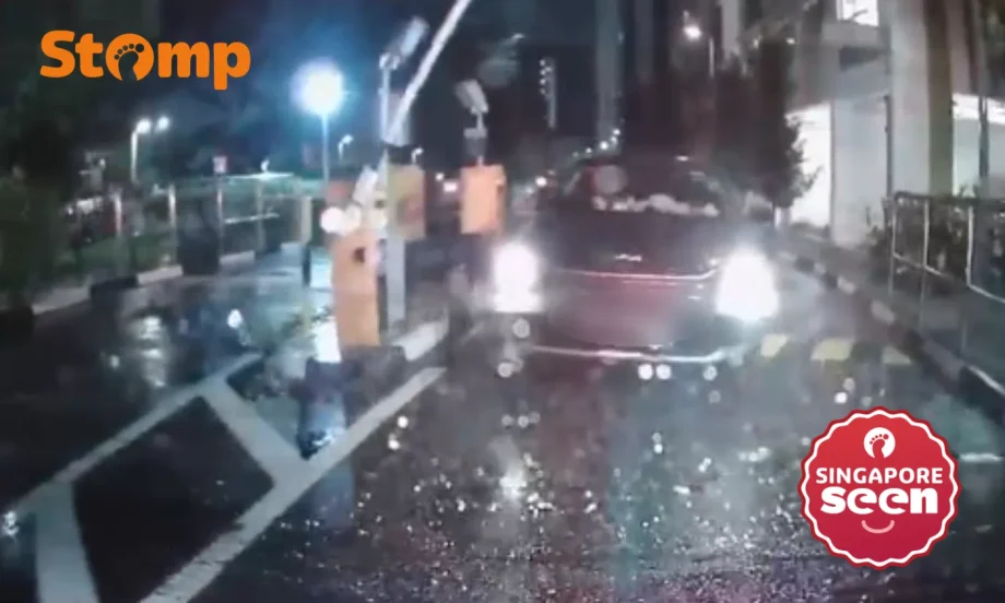 Driver calls out car evading parking fee at Tampines carpark