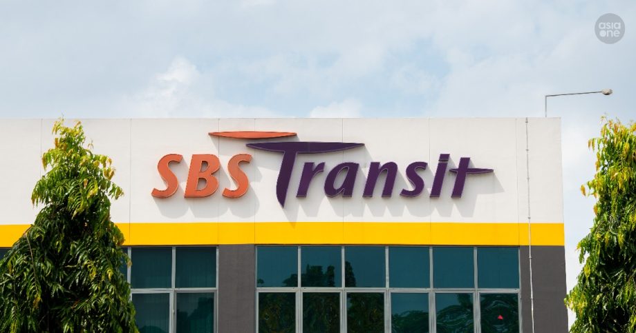 Woman blocks SBS transit bus door after missing stop, police report lodged, Singapore News