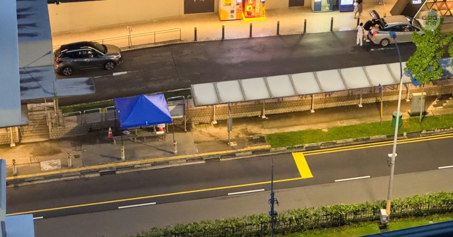 Roof of bus stop outside Bukit Panjang Plaza ripped off after double-decker bus hits it , Singapore News