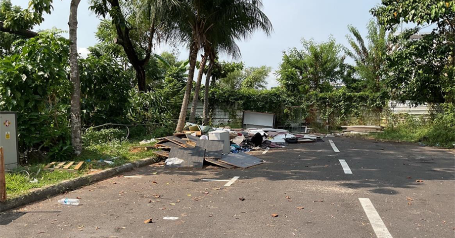 Driver fined ,000 for dumping renovation waste along road in Taman Jurong, Singapore News