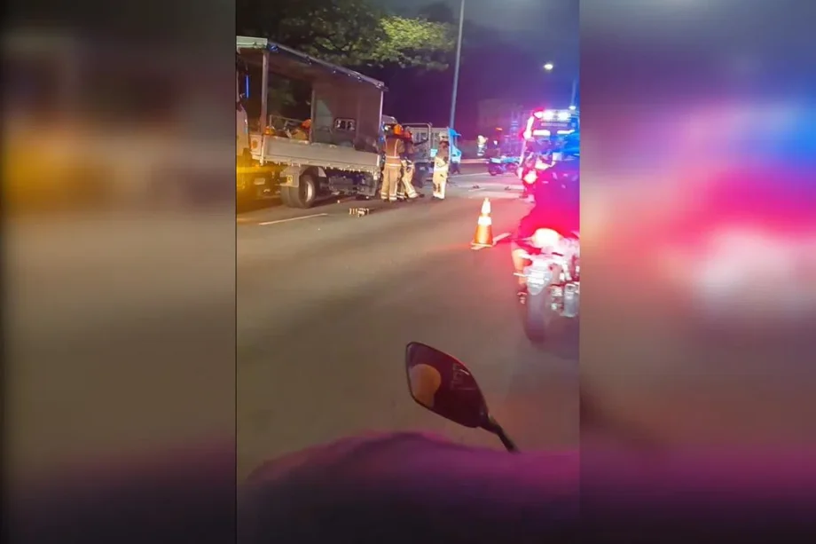 Multi-vehicle accident on AYE: 17 hospitalised Multi-vehicle accident on AYE: 17 hospitalised