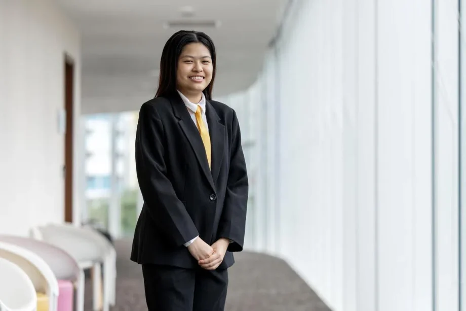 ITE Model Student Award winner tutors others