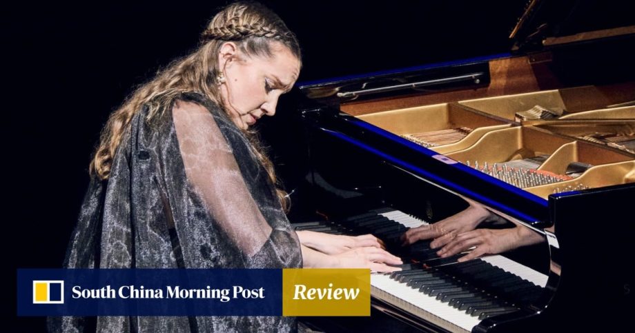 Review | Soprano-pianist Rachel Fenlon blends intensity and innovation in dexterous Hong Kong debut Review | Soprano-pianist Rachel Fenlon blends intensity and innovation in dexterous Hong Kong debut