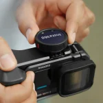 Insta360 Mic Pro: wireless mic with e-ink display