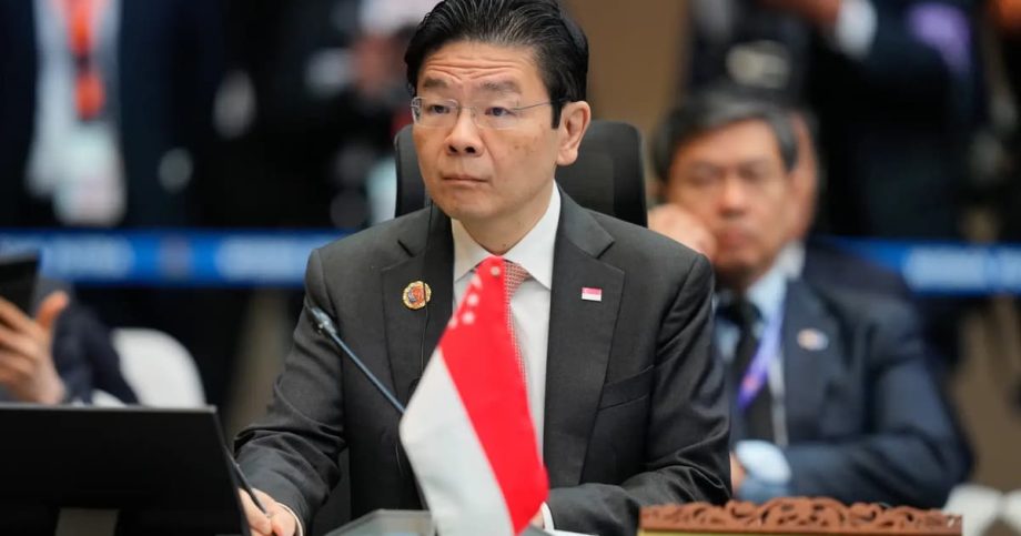 Singapore PM flags slowdown on prolonged Hormuz closure