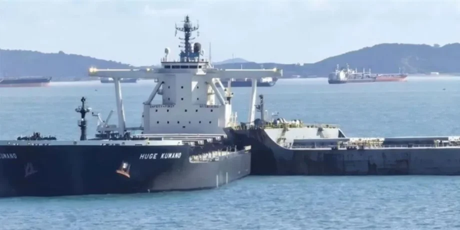 Greek and Japanese capesize bulkers collide off Singapore – Tradewinds News