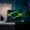 Razer Blade 18: AI dev & gamer powerhouse