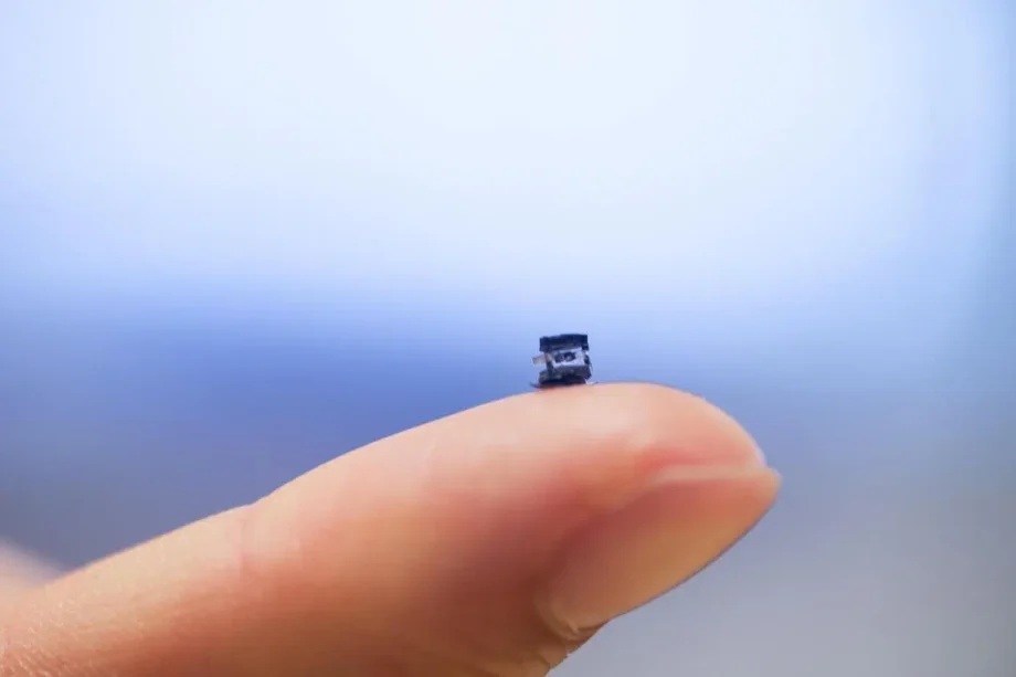 Tiny robots developed by NTU could be your future surgeon