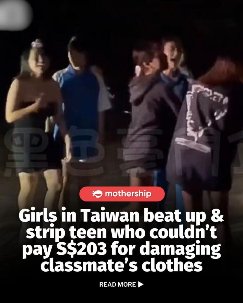 @mothershipsg Several bystanders, including a man surnamed Chen, filmed and took… @mothershipsg Several bystanders, including a man surnamed Chen, filmed and took…