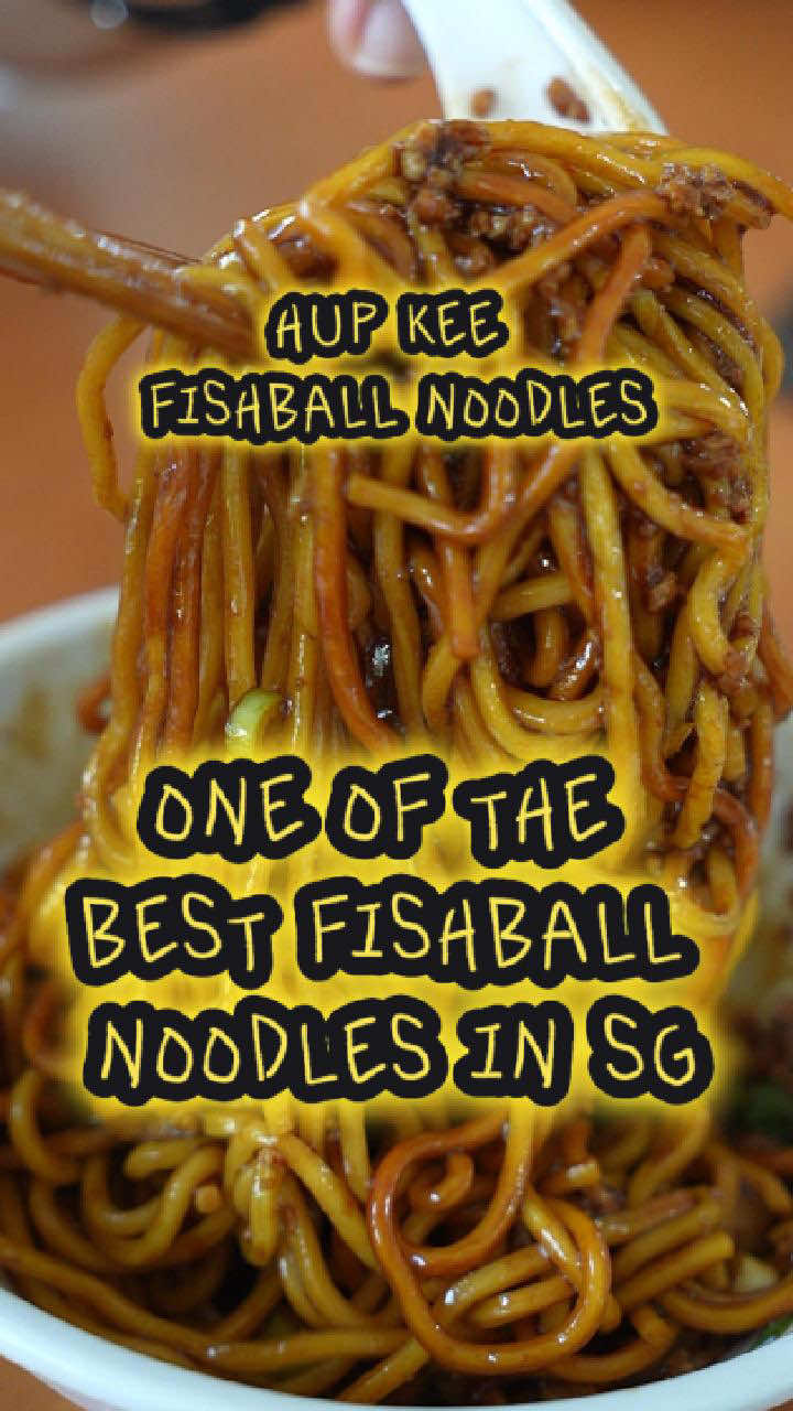 @foodiepapa.sg One of the favorite fishball noodles in Singapore  #singaporefood…