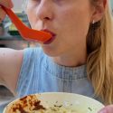 @blondieinchina Eating whatever my Singapore taxi driver recommends! …