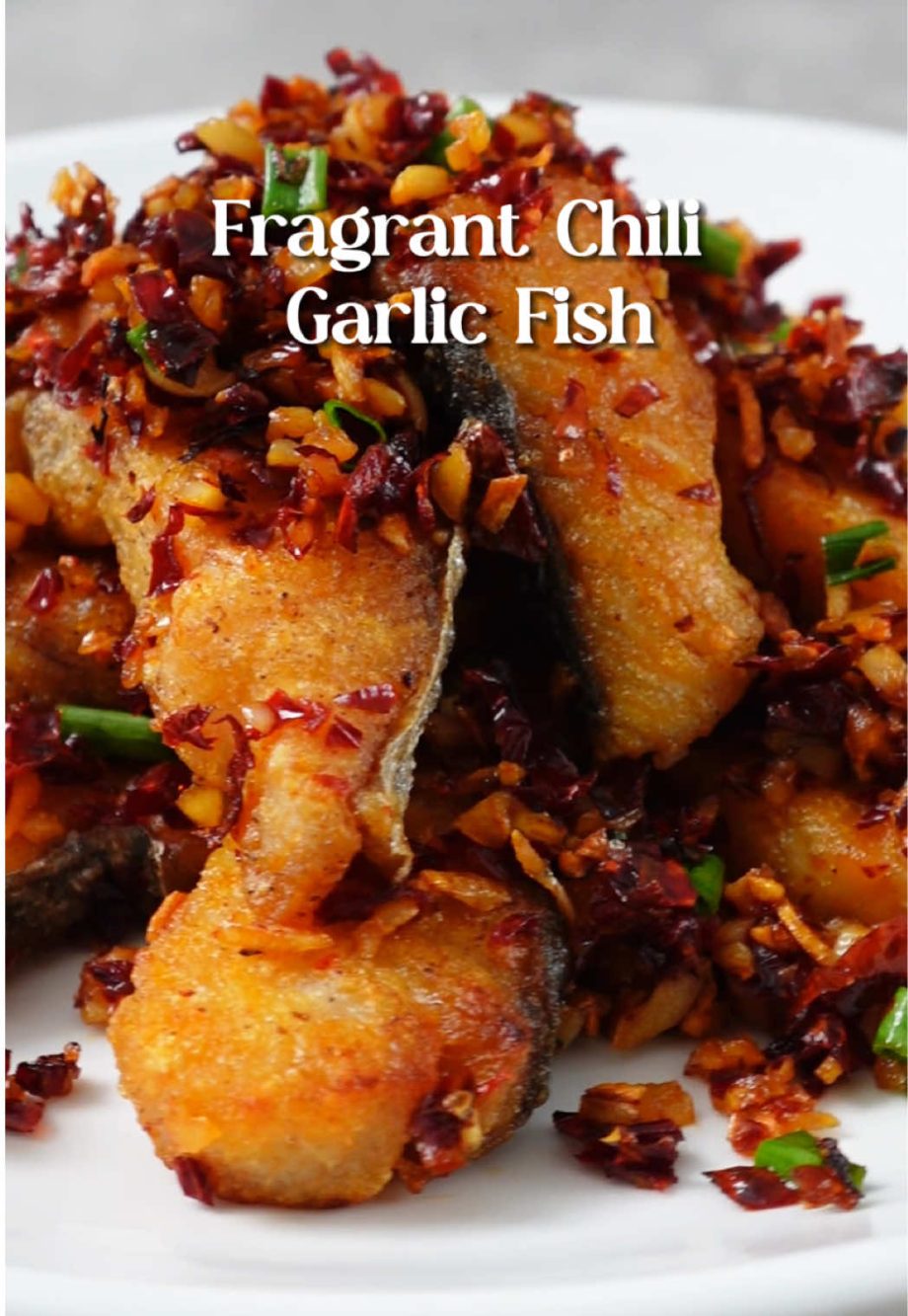 @kelly.cooks Sometimes fish can be bland, but this pan-fried chili-garlic fish i…