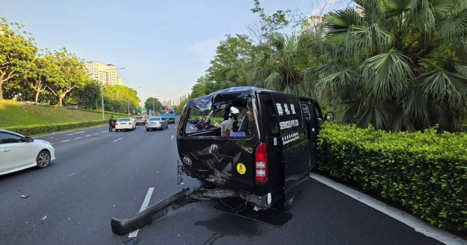 ‘Our family will not forget it’: Son of driver injured in TPE crash thanks motorcyclists who stopped to help, Singapore News ‘Our family will not forget it’: Son of driver injured in TPE crash thanks motorcyclists who stopped to help, Singapore News