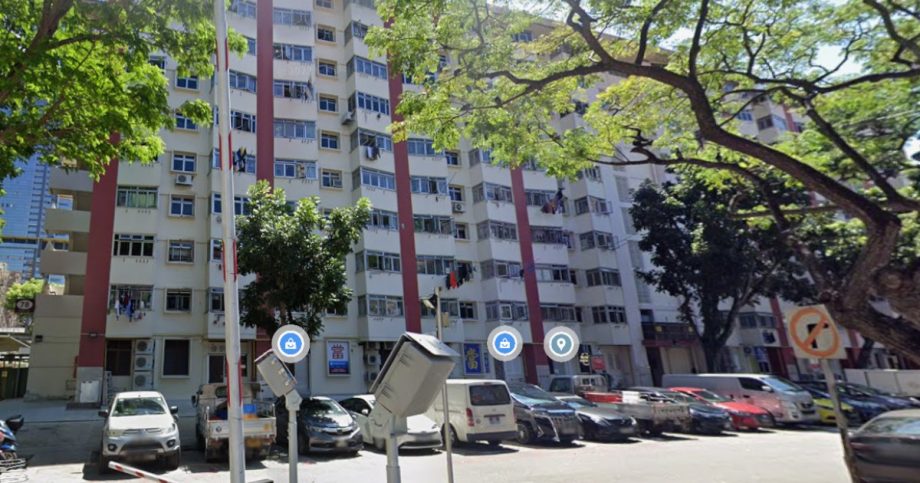 Man returns to Redhill convenience store with 2 knives after being denied straw, Singapore News